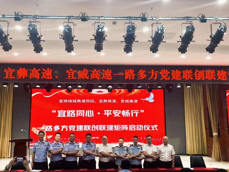 圆满完成矩阵协议签订_副本.jpg